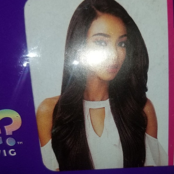 Lace front wig - Picture 9 of 14